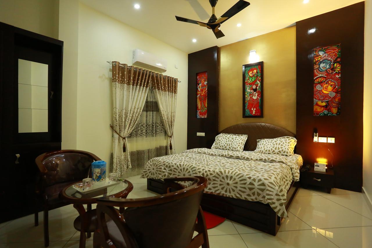 Hôtel Seethas Regency à Guruvāyūr Extérieur photo