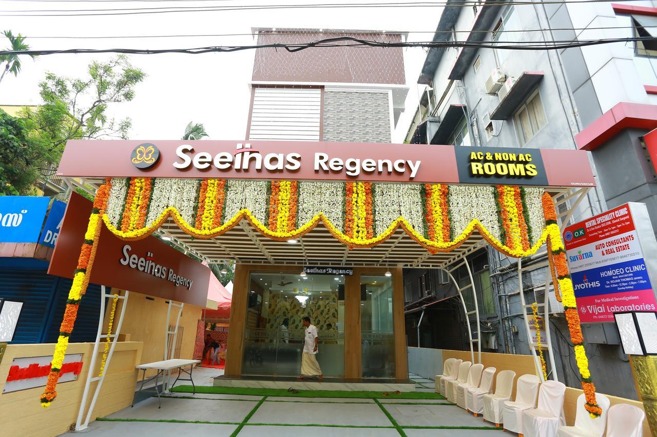 Hôtel Seethas Regency à Guruvāyūr Extérieur photo