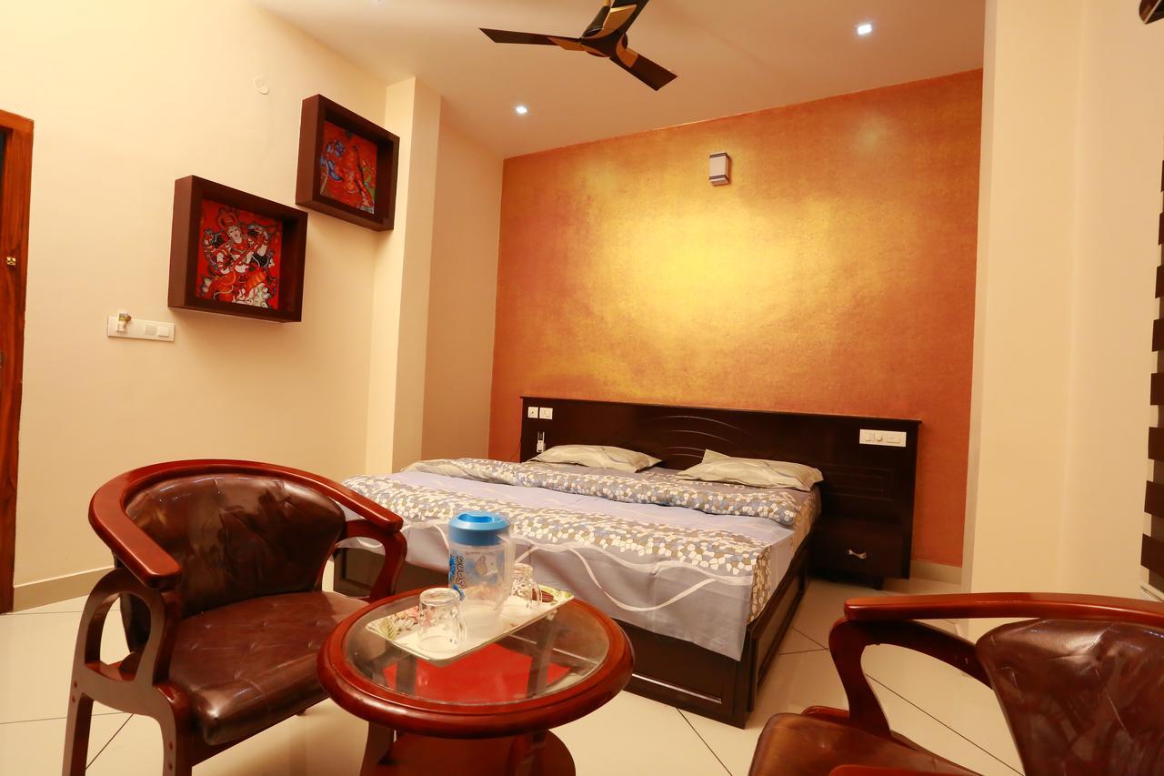 Hôtel Seethas Regency à Guruvāyūr Extérieur photo