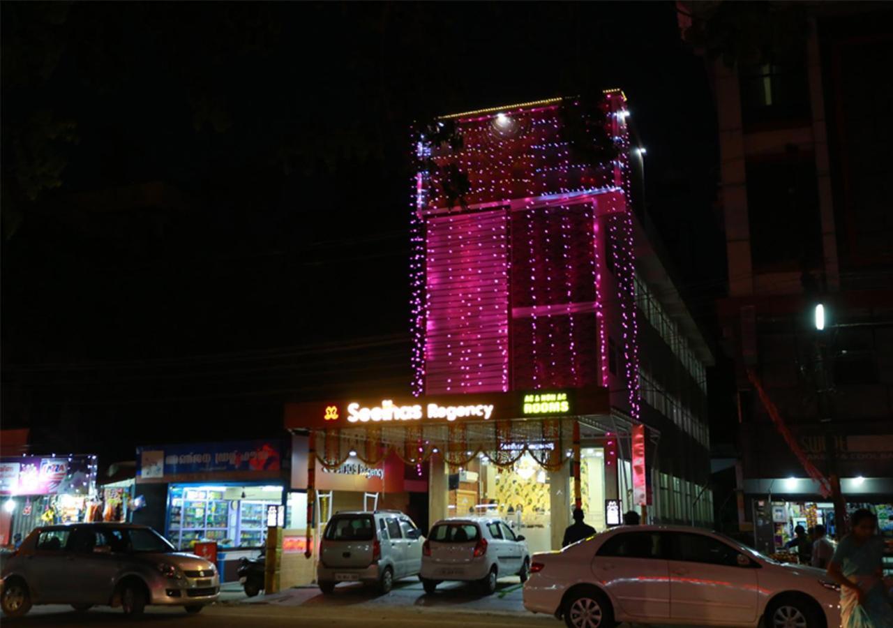 Hôtel Seethas Regency à Guruvāyūr Chambre photo